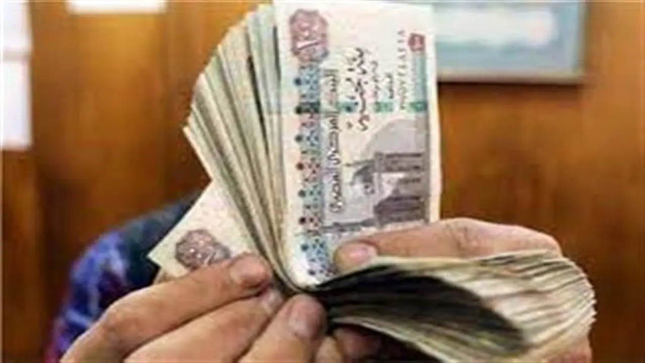 بشروط وزارة التضامن.. حالات استحقاق الابن لمعاش والده بعد التحاقه بوظيفة